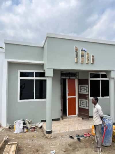 Nyumba ya vyumba viwili inauzwa Mbezi Luguruni, Dar Es Salaam (350 sqm)