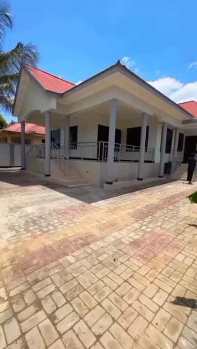 Nyumba ya vyumba vitatu inapangishwa Bunju B, Dar Es Salaam