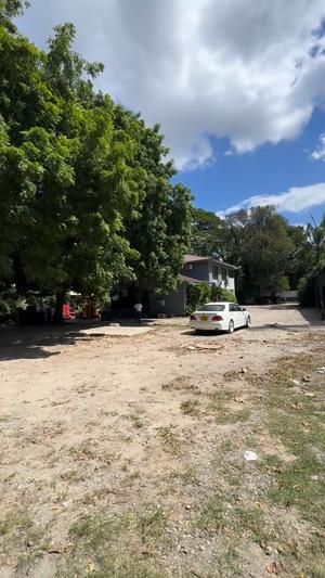 Nyumba inauzwa Mikocheni Regent, Dar Es Salaam (1800 sqm)