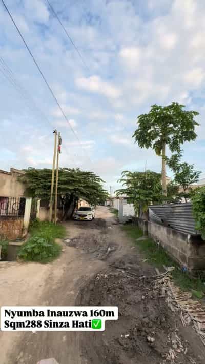 Nyumba inauzwa Sinza Mori, Dar Es Salaam (288 sqm)