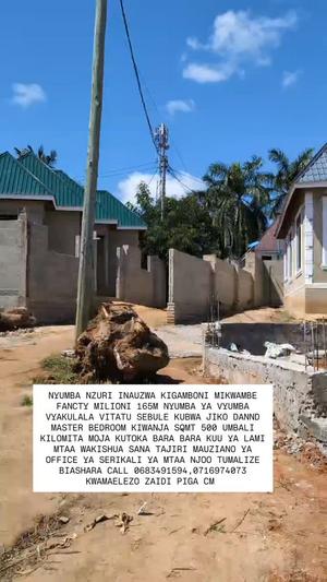 Nyumba ya vyumba vitatu inauzwa Mikwambe, Dar Es Salaam (500 sqm) Nyumba ya vyumba vitatu inauzwa Mikwambe, Dar Es Salaam (500 sqm)