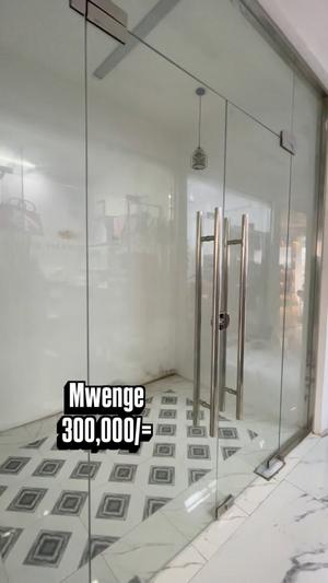 Duka linapangishwa Mwenge, Dar Es Salaam