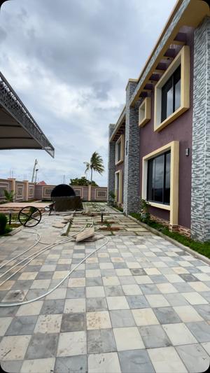 Nyumba ya vyumba 7 inapangishwa Kigamboni-Kibugumo, Dar Es Salaam Nyumba ya vyumba 7 inapangishwa Kigamboni-Kibugumo, Dar Es Salaam