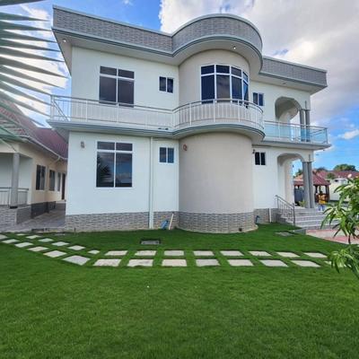 Nyumba ya vyumba vinne inauzwa Kitunda Mwanagati, Dar Es Salaam Nyumba ya vyumba vinne inauzwa Kitunda Mwanagati, Dar Es Salaam