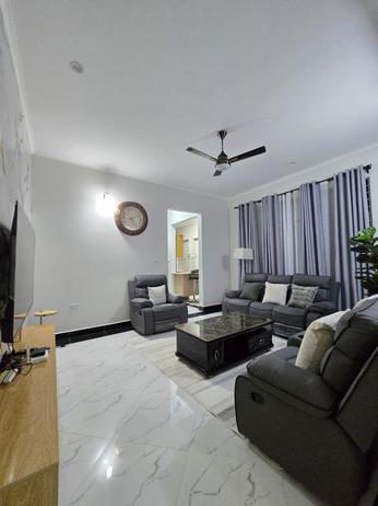 Apartment (Furnished) ya vyumba viwili inapangishwa Msasani, Dar Es Salaam Apartment (Furnished) ya vyumba viwili inapangishwa Msasani, Dar Es Salaam