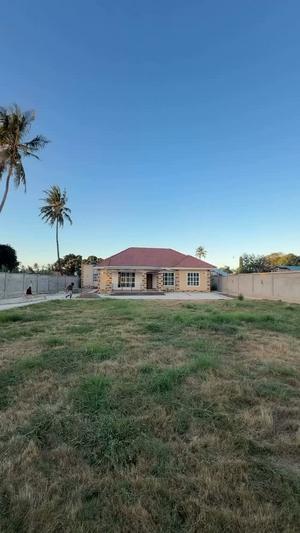 Nyumba ya vyumba vitatu inapangishwa Tegeta Azania, Dar Es Salaam Nyumba ya vyumba vitatu inapangishwa Tegeta Azania, Dar Es Salaam