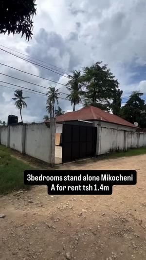 Apartment ya vyumba vitatu inapangishwa Mikocheni A, Dar Es Salaam