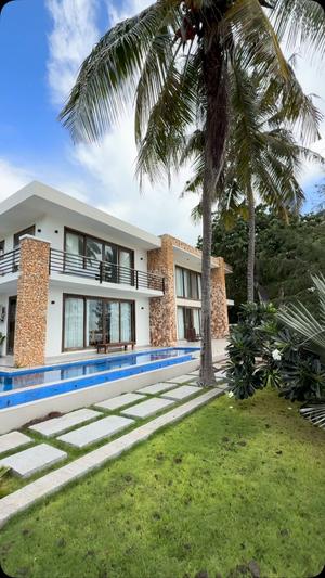 5 Bedrooms House for Sale in Bahari Beach, Dar Es Salaam (2500 sqm)