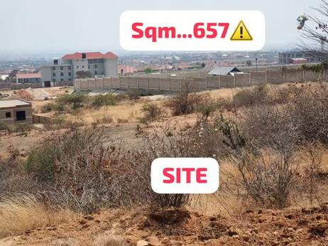 Kiwanja kinauzwa Njedengwa, Dodoma (657 sqm)