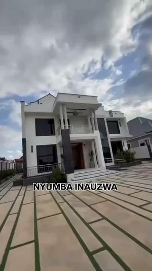 4 Bedrooms House for Sale in Mbweni Ubungo, Dar Es Salaam (742 sqm)