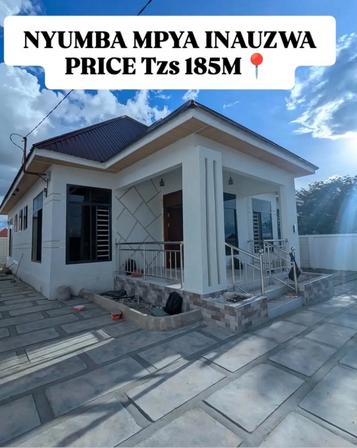 Nyumba ya vyumba vitatu inauzwa Nzuguni A, Dodoma (600 sqm)