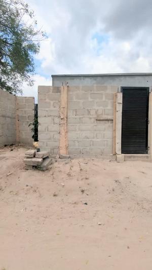Nyumba ya vyumba vitatu inauzwa Pugu Kinyamwezi, Dar Es Salaam Nyumba ya vyumba vitatu inauzwa Pugu Kinyamwezi, Dar Es Salaam