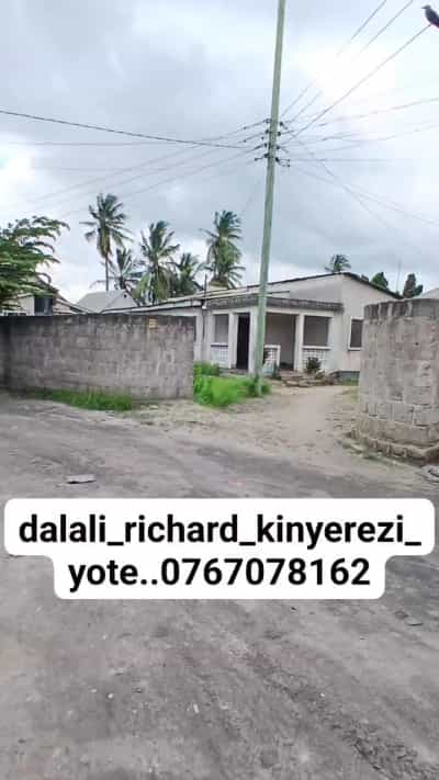 Kiwanja kinauzwa Ukonga, Dar Es Salaam (600 sqm) Kiwanja kinauzwa Ukonga, Dar Es Salaam (600 sqm)