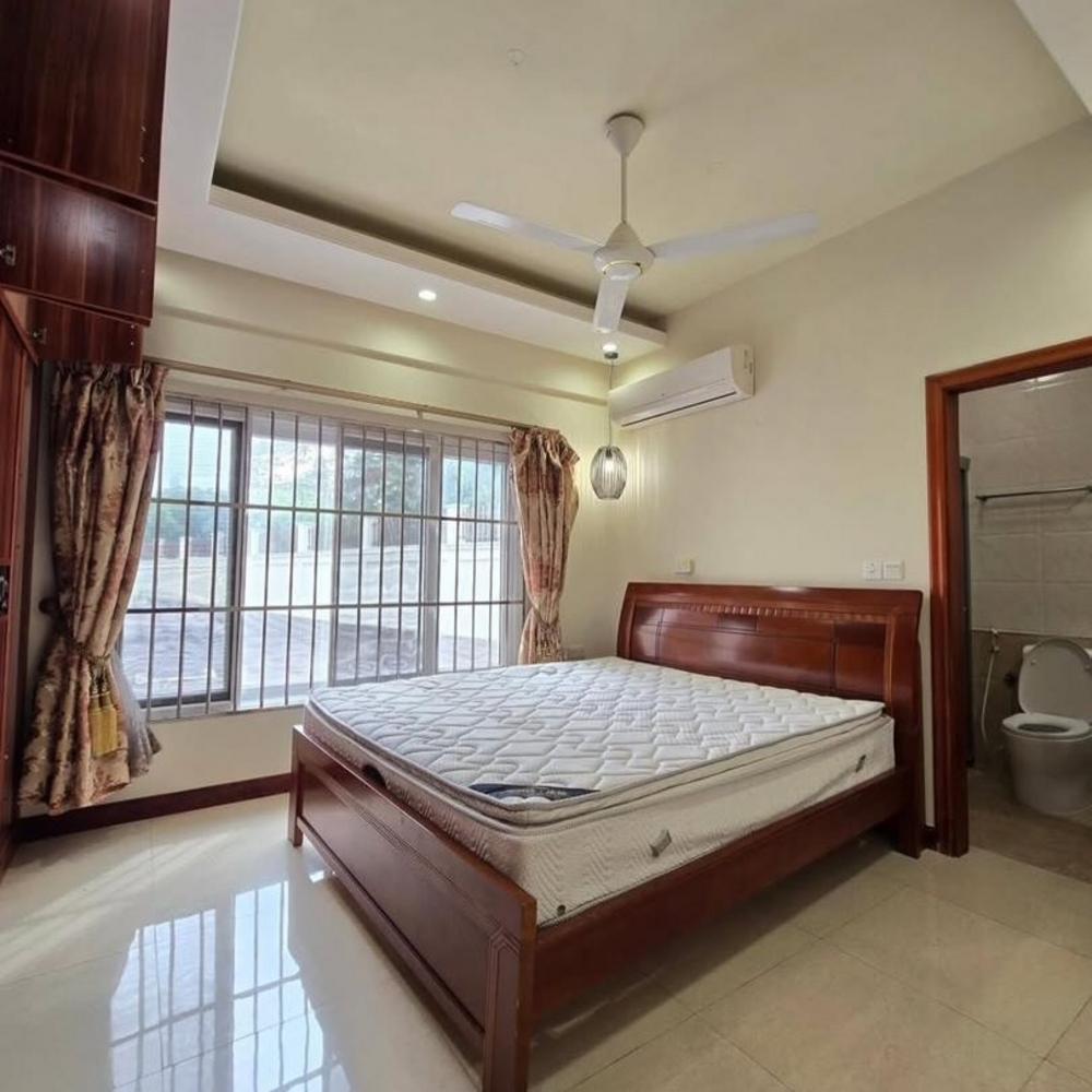 media -5 media -5