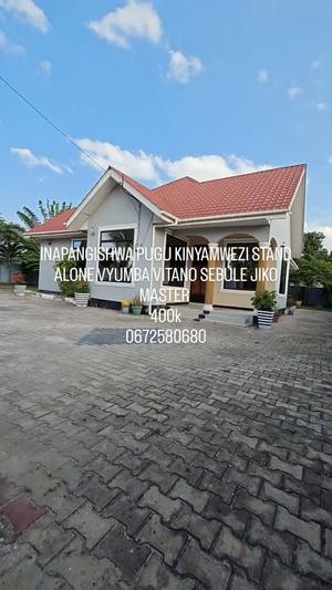 Nyumba ya vyumba vitano inapangishwa Pugu Kinyamwezi, Dar Es Salaam Nyumba ya vyumba vitano inapangishwa Pugu Kinyamwezi, Dar Es Salaam