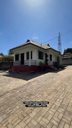 Nyumba ya vyumba vitatu inapangishwa Salasala Ushuani, Dar Es Salaam Nyumba ya vyumba vitatu inapangishwa Salasala Ushuani, Dar Es Salaam