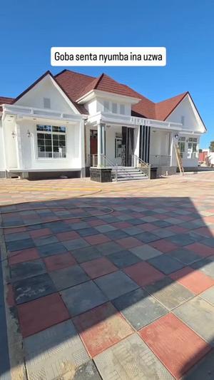 Nyumba ya vyumba 8 inauzwa Ubungo Mbezi, Dar Es Salaam (2500 sqm) Nyumba ya vyumba 8 inauzwa Ubungo Mbezi, Dar Es Salaam (2500 sqm)