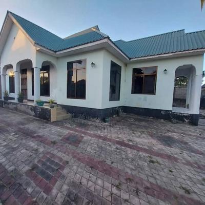 Nyumba ya vyumba vitano inapangishwa Mbezi Kwa Msuguli, Dar Es Salaam