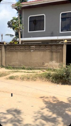 Kiwanja kinauzwa Makongo CCM, Dar Es Salaam (450 sqm) Kiwanja kinauzwa Makongo CCM, Dar Es Salaam (450 sqm)