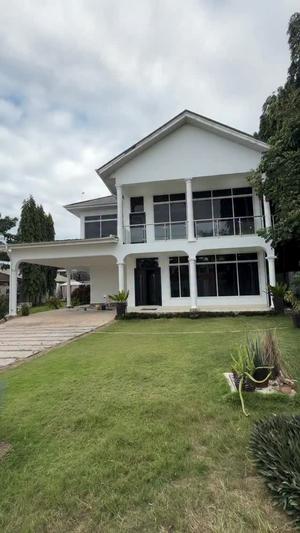 Nyumba ya vyumba vitatu inauzwa Mbezi Beach, Dar Es Salaam (950 sqm) Nyumba ya vyumba vitatu inauzwa Mbezi Beach, Dar Es Salaam (950 sqm)