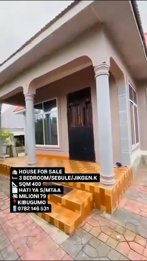 Nyumba ya vyumba vitatu inauzwa Kibugumo, Dar Es Salaam (400 sqm) Nyumba ya vyumba vitatu inauzwa Kibugumo, Dar Es Salaam (400 sqm)