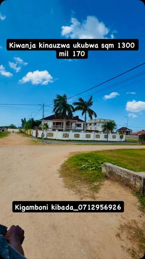 Kiwanja kinauzwa Kibada Kigamboni, Dar Es Salaam (1300 sqm) Kiwanja kinauzwa Kibada Kigamboni, Dar Es Salaam (1300 sqm)
