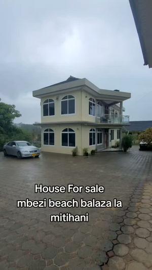 Nyumba ya vyumba vitano inauzwa Mbezi Beach, Dar Es Salaam (1154 sqm) Nyumba ya vyumba vitano inauzwa Mbezi Beach, Dar Es Salaam (1154 sqm)