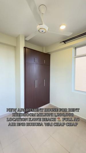 Apartment ya vyumba viwili inapangishwa Kawe Beach, Dar Es Salaam