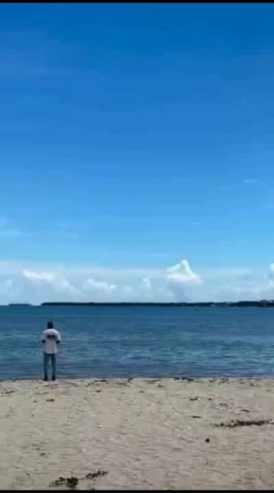 Kiwanja cha Pwani kinauzwa Kawe Beach, Dar Es Salaam (5000 sqm)