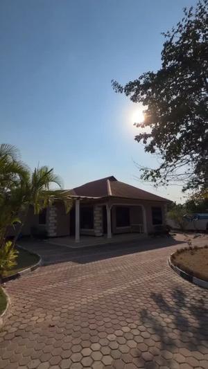 Apartment inauzwa Mbezi Beach Chin, Dar Es Salaam (1256 sqm) Apartment inauzwa Mbezi Beach Chin, Dar Es Salaam (1256 sqm)