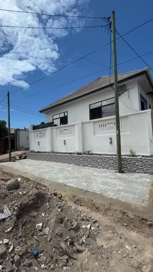 Nyumba inapangishwa Makumbusho, Dar Es Salaam