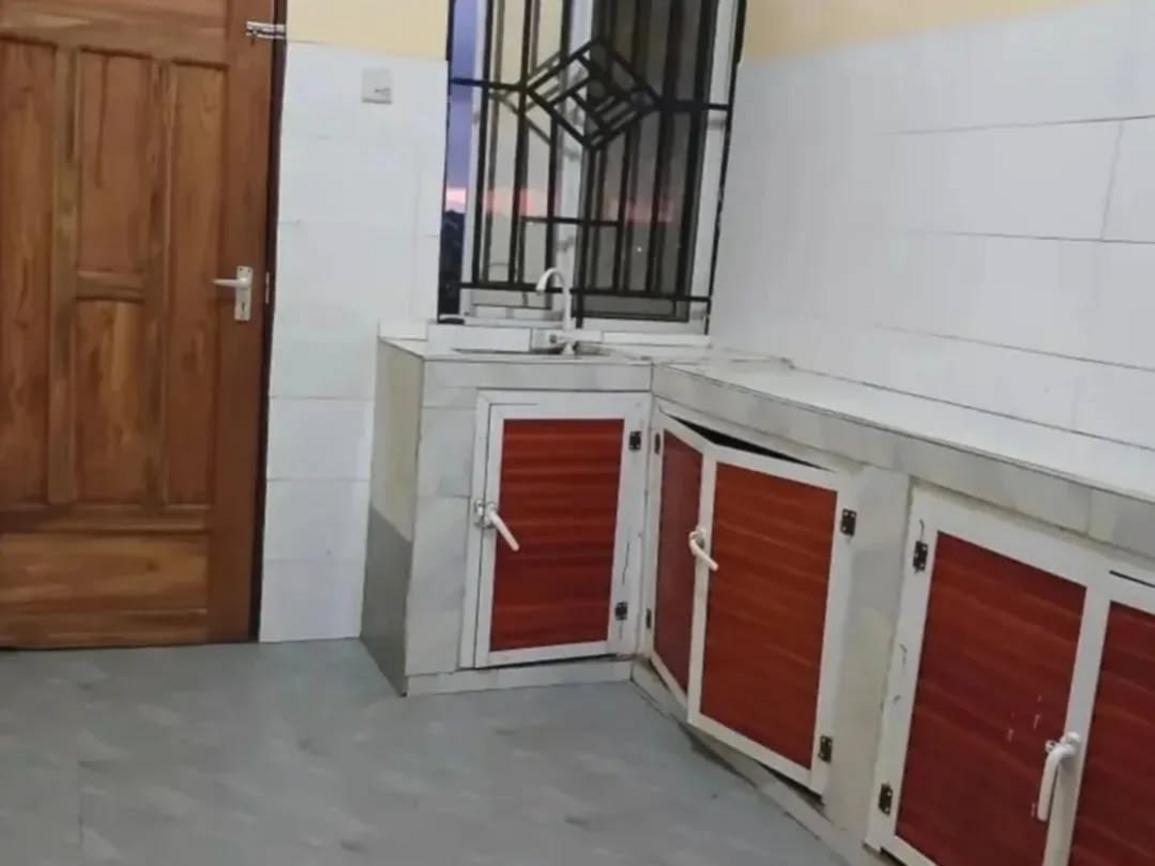 media -4