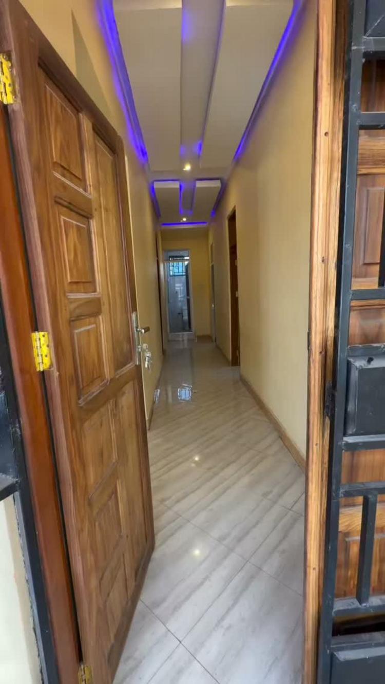 media -1 media -1