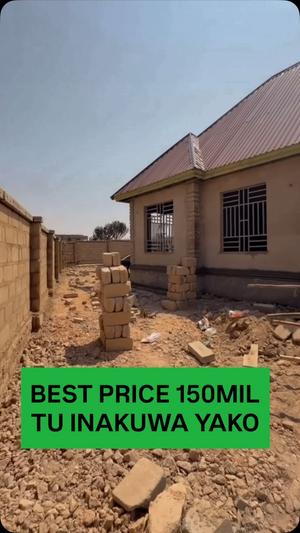 Nyumba ya vyumba vinne inauzwa Iyumbu, Dodoma (620 sqm) Nyumba ya vyumba vinne inauzwa Iyumbu, Dodoma (620 sqm)