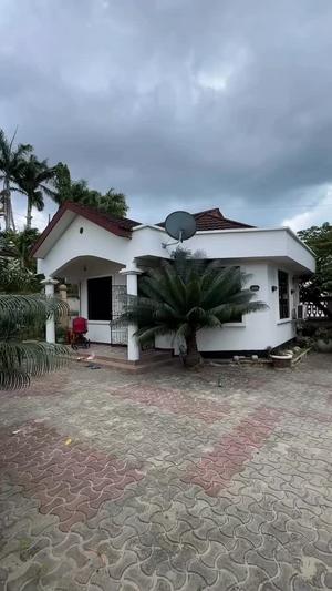 2 Bedrooms Furnished House for Rent in Bahari Beach, Dar Es Salaam
