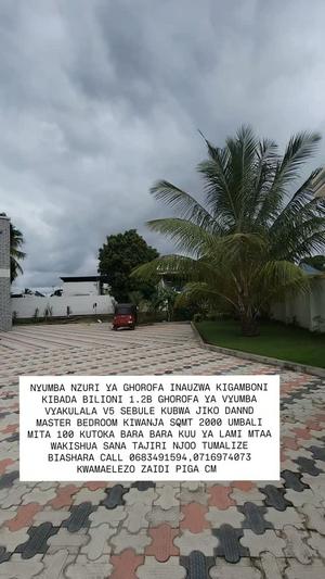 Nyumba ya vyumba vitano inauzwa Kibada, Dar Es Salaam (2000 sqm)