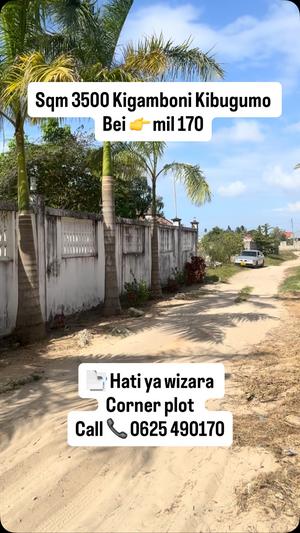 Kiwanja kinauzwa Kigamboni Kibugumo, Dar Es Salaam (3500 sqm) Kiwanja kinauzwa Kigamboni Kibugumo, Dar Es Salaam (3500 sqm)