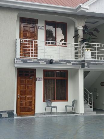 Nyumba (Furnished) ya vyumba vitatu inapangishwa Njiro, Arusha