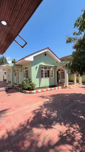 3 Bedrooms House for Rent in Mbezi Beach Upande Wa Chini, Dar Es Salaam 3 Bedrooms House for Rent in Mbezi Beach Upande Wa Chini, Dar Es Salaam
