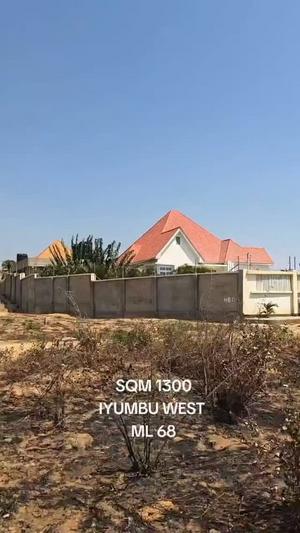 Kiwanja kinauzwa Iyumbu West, Dodoma sqm 1300 Kiwanja kinauzwa Iyumbu West, Dodoma sqm 1300