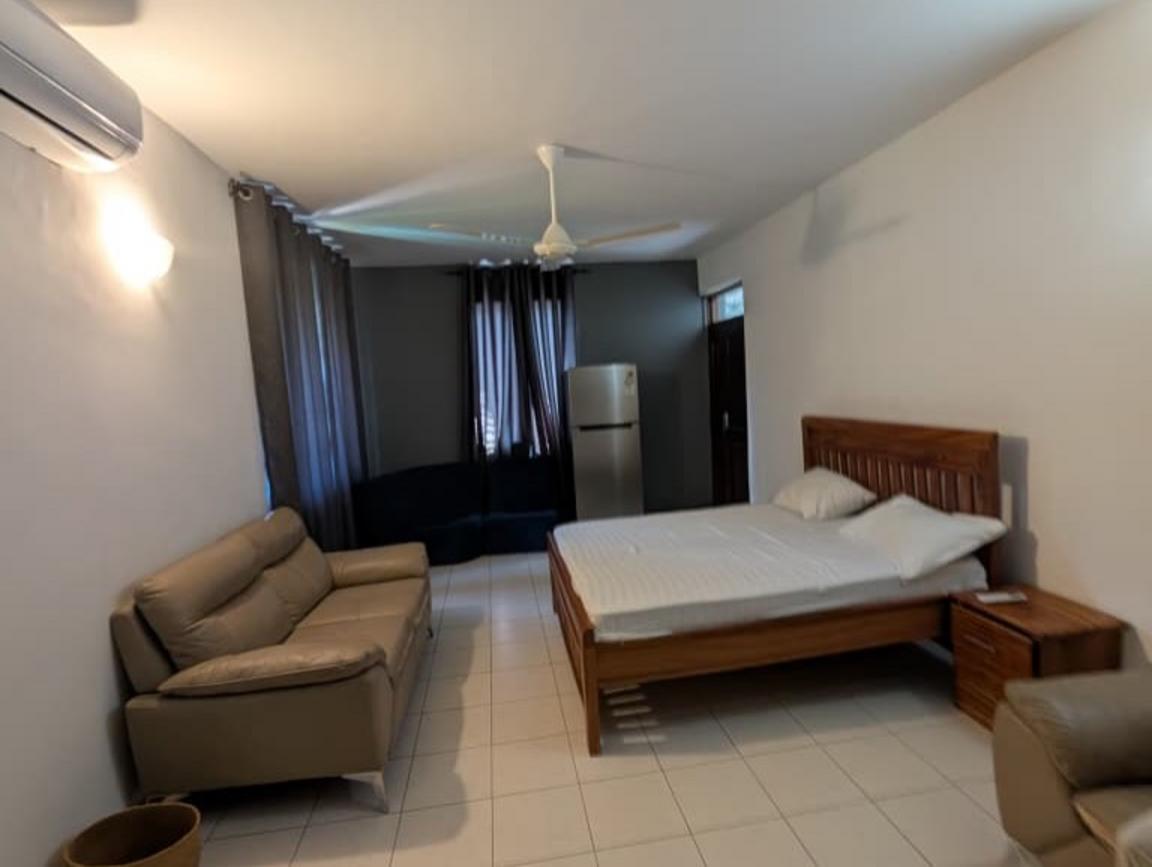 media -4