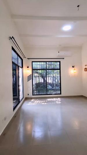 Nyumba ya vyumba viwili inapangishwa Oysterbay, Dar Es Salaam Nyumba ya vyumba viwili inapangishwa Oysterbay, Dar Es Salaam