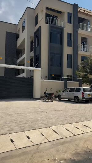 Apartment ya vyumba viwili inapangishwa Mbezi Beach Shopaz, Dar Es Salaam Apartment ya vyumba viwili inapangishwa Mbezi Beach Shopaz, Dar Es Salaam