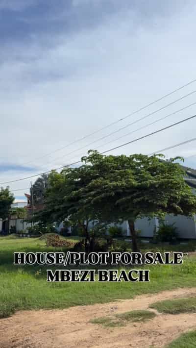 Nyumba inauzwa Mbezi Beach Upande Wa Chini, Dar Es Salaam (1000 sqm) Nyumba inauzwa Mbezi Beach Upande Wa Chini, Dar Es Salaam (1000 sqm)