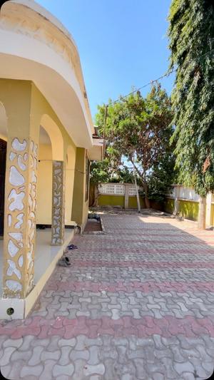 4 Bedrooms House for Rent in Dodoma 4 Bedrooms House for Rent in Dodoma