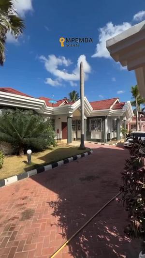 Villa (Furnished) ya vyumba vitatu inapangishwa Mikocheni B, Dar Es Salaam