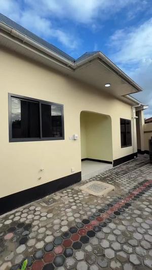 3 Bedrooms House for Rent in Mwananyamala, Dar Es Salaam 3 Bedrooms House for Rent in Mwananyamala, Dar Es Salaam