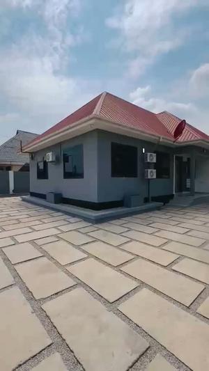 Nyumba ya vyumba vitatu inapangishwa Ilazo, Dodoma Nyumba ya vyumba vitatu inapangishwa Ilazo, Dodoma