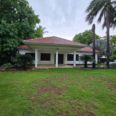 Nyumba ya vyumba vinne inauzwa Mbezi Beach, Dar Es Salaam (1600 sqm)