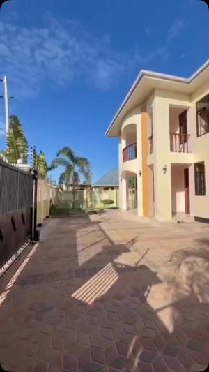 Nyumba ya vyumba 6 inapangishwa Bahari Beach, Dar Es Salaam Nyumba ya vyumba 6 inapangishwa Bahari Beach, Dar Es Salaam
